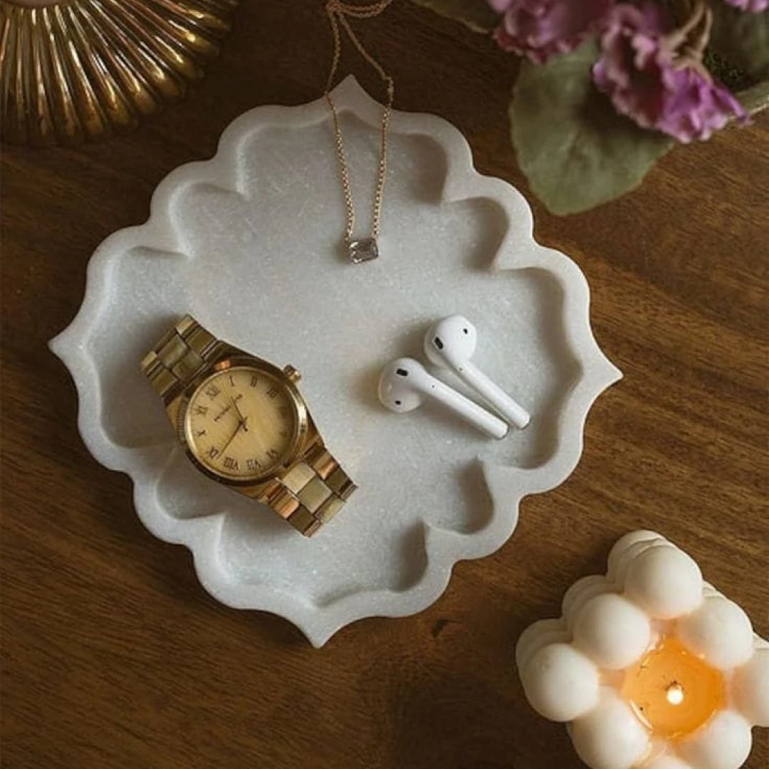 RS Handicrafts Finishing Specialists Marble Urli Bowl Detail